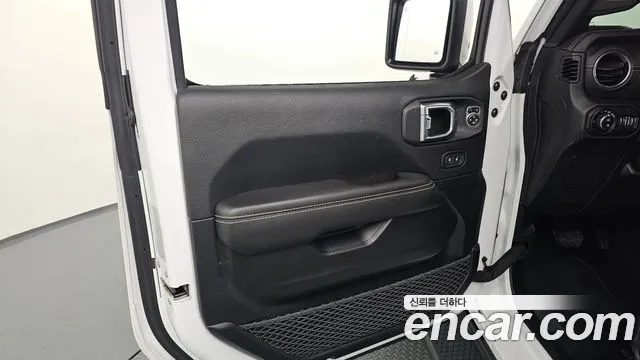 Jeep Wrangler 2021 thumb 8
