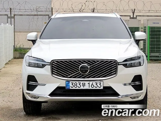 Volvo XC60 2025 thumb 4