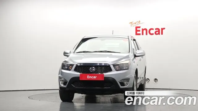 KGM Korando 2015 thumb 3