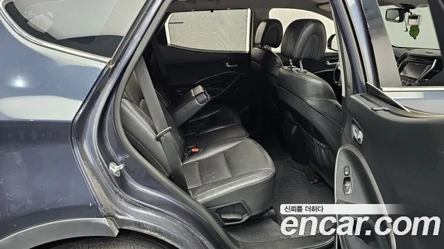 Hyundai Santafe 2015 thumb 6