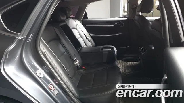 Hyundai Grandeur 2018 thumb 3