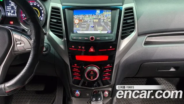 KGM Tivoli 2015 thumb 7