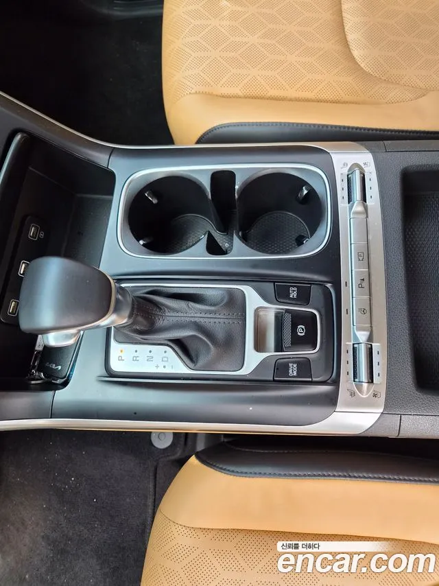 Kia Carnival 2022 thumb 6
