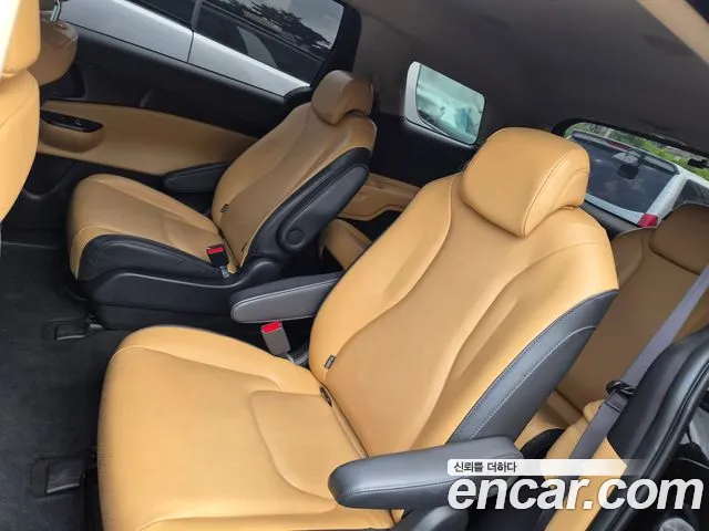 Kia Carnival 2022 thumb 7