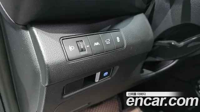 Hyundai Santa Fe 2023 thumb 3