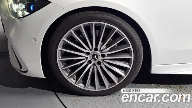 Mercedes-Benz C-Class 2022 thumb 5