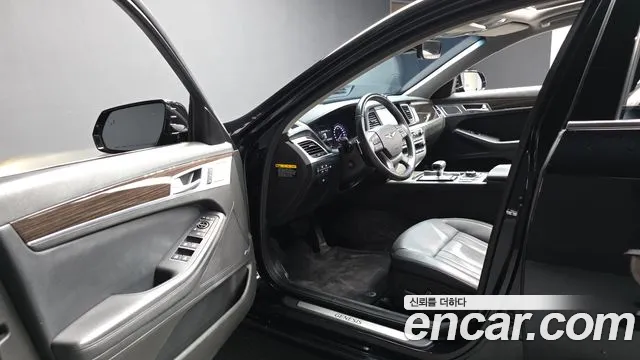 Genesis G80 2019 thumb 2