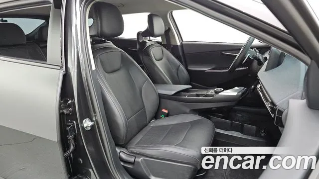 Kia EV6 2022 thumb 2