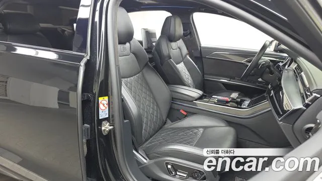 Audi S8 2021 thumb 9