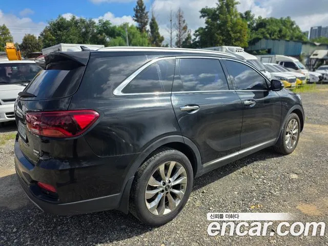 Kia Sorento 2018 thumb 5