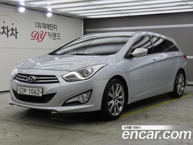 Hyundai i40 2011 thumb 9