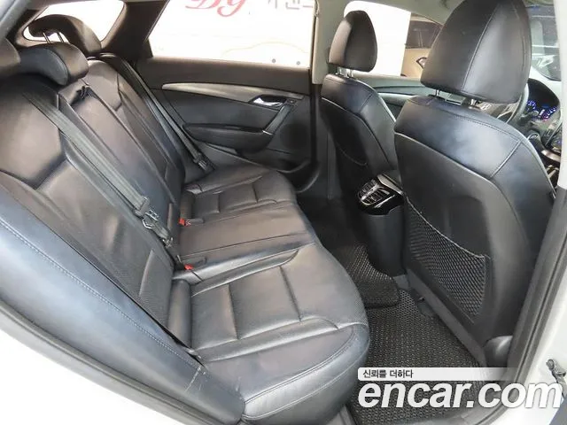 Hyundai i40 2011 thumb 2