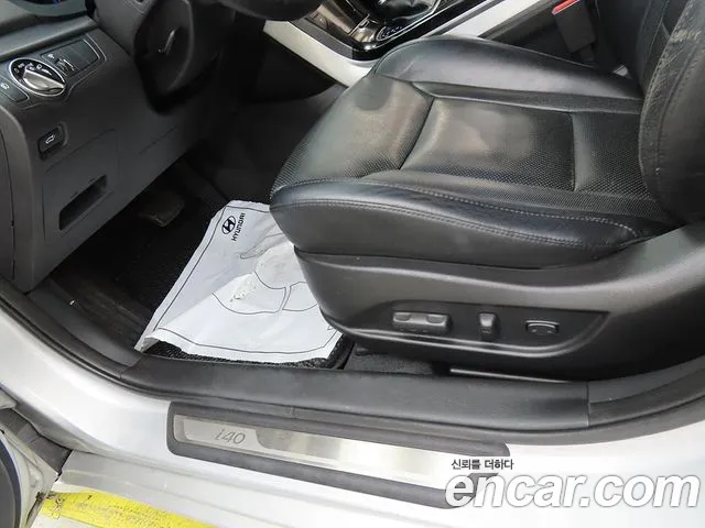 Hyundai i40 2011 thumb 8