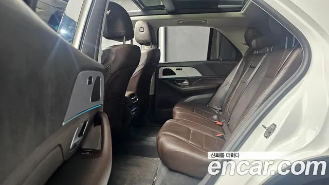 Mercedes-Benz E-Класс 2020 thumb 2