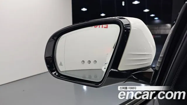 Mercedes-Benz E-Class 2018 thumb 9