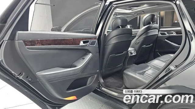 Hyundai Genesis 2015 thumb 6