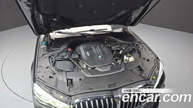 BMW 7 серии 2019 thumb 9
