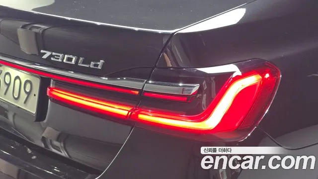 BMW 7 серии 2019 thumb 2
