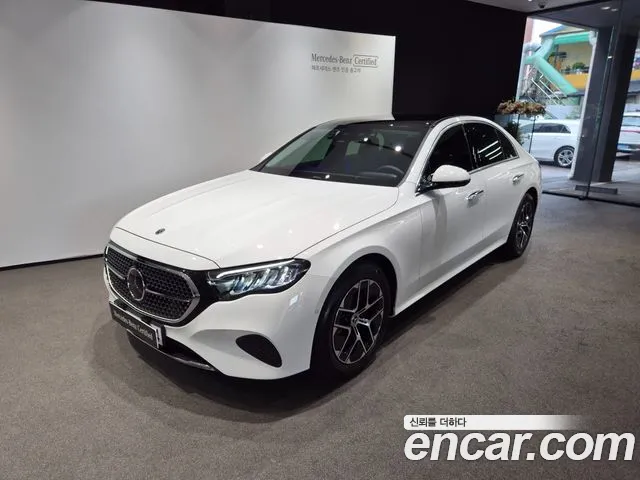 Mercedes-Benz E-Class 2026 thumb 4