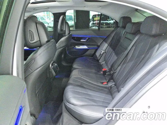 Mercedes-Benz E-Class 2026 thumb 10