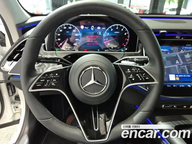 Mercedes-Benz E-Class 2026 thumb 8