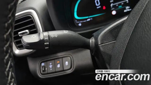 Hyundai Venue 2025 thumb 2