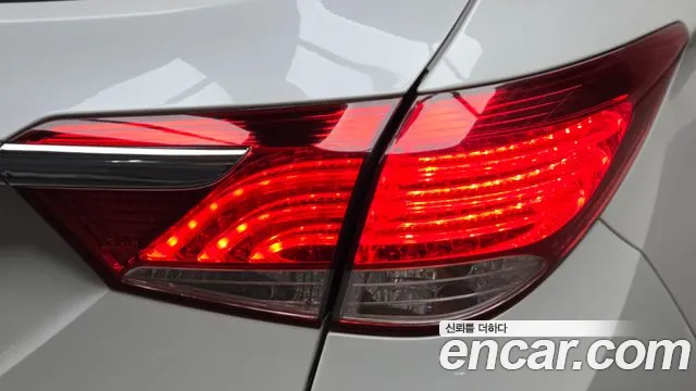 Hyundai i40 2014 thumb 8