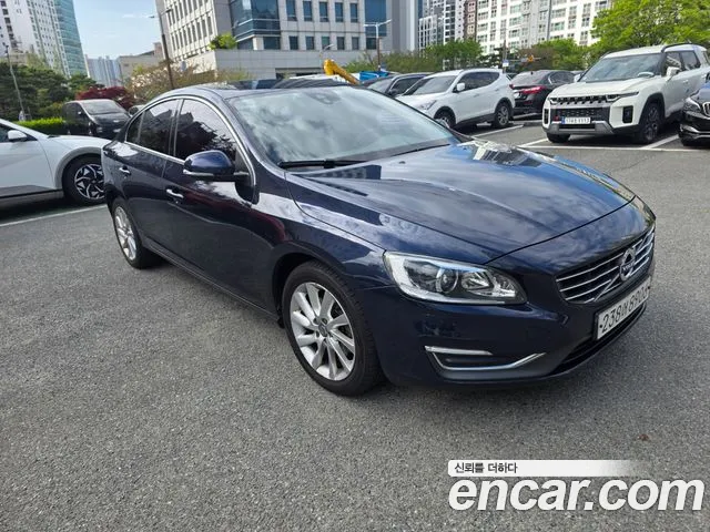 Volvo S60 2014 thumb 4