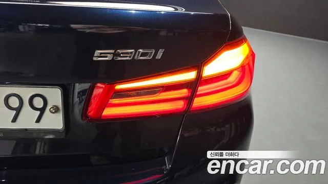 BMW 5 серии 2019 thumb 3