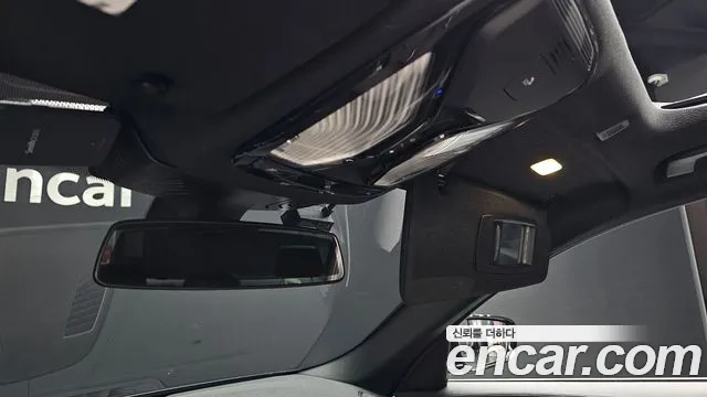 BMW 5 серии 2019 thumb 5