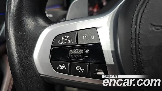 BMW 5 серии 2019 thumb 4