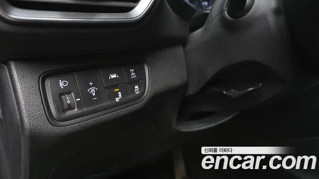 Hyundai Santa Fe 2018 thumb 9