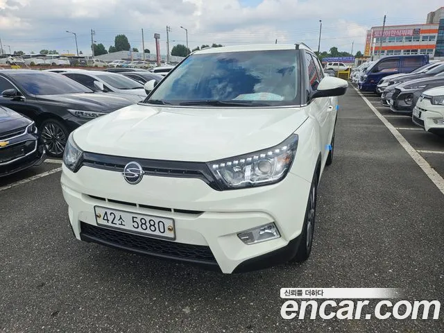 KGM Tivoli 2015 thumb 2