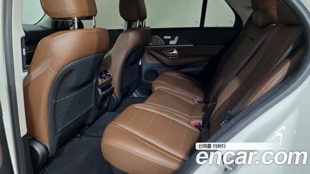 Mercedes-Benz E-Класс 2025 thumb 3