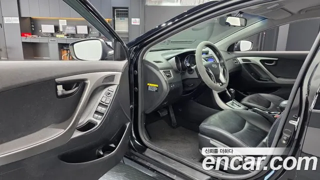 Hyundai Avante 2010 thumb 7