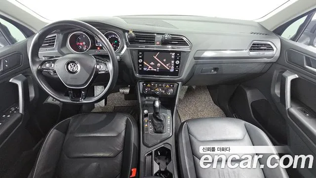 Volkswagen Tiguan 2020 thumb 4