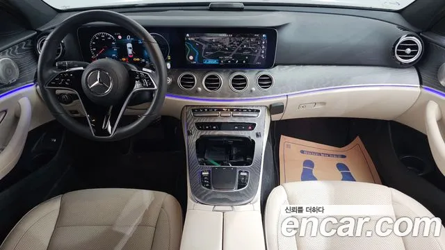 Mercedes-Benz E-Class 2023 thumb 9