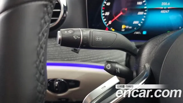 Mercedes-Benz E-Class 2023 thumb 5