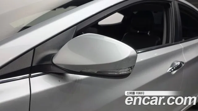 Hyundai Elantra 2014 thumb 2