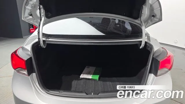 Hyundai Elantra 2014 thumb 9