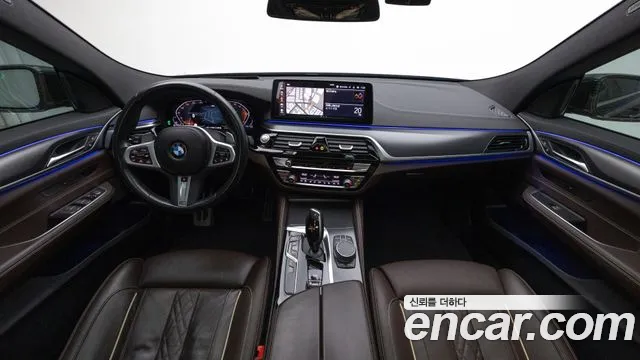 BMW 6 серии Gran Turismo 2022 thumb 12