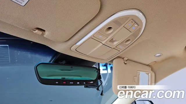 Genesis G80 2019 thumb 5