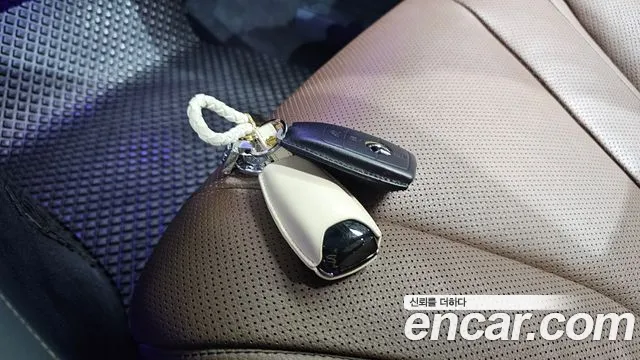 Mercedes-Benz S-Class 2020 thumb 9