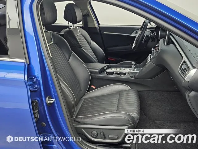 Genesis G70 2020 thumb 11