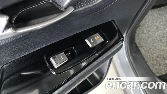 KGM Korando 2019 thumb 2