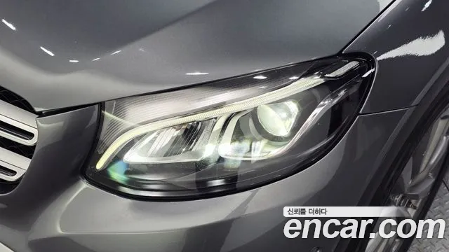 Mercedes-Benz GLC 2019 thumb 8