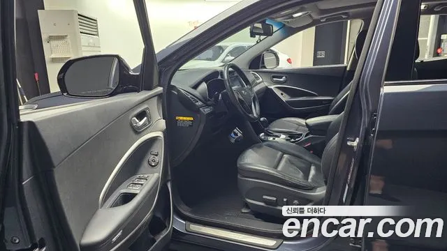 Hyundai Santafe 2016 thumb 6