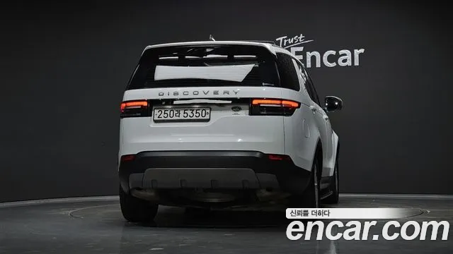 Land Rover Discovery 2019 thumb 11