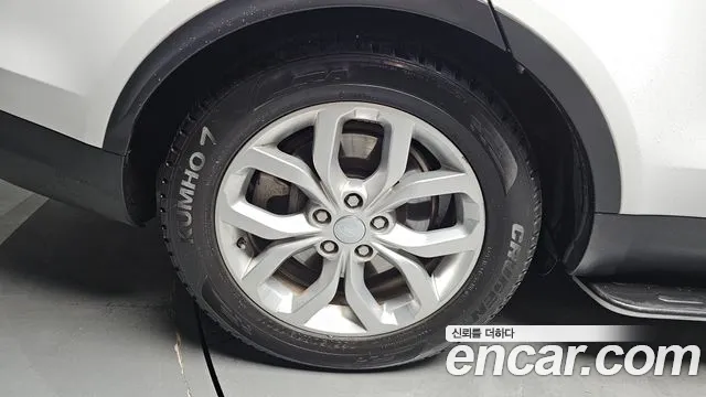 Land Rover Discovery 2019 thumb 10