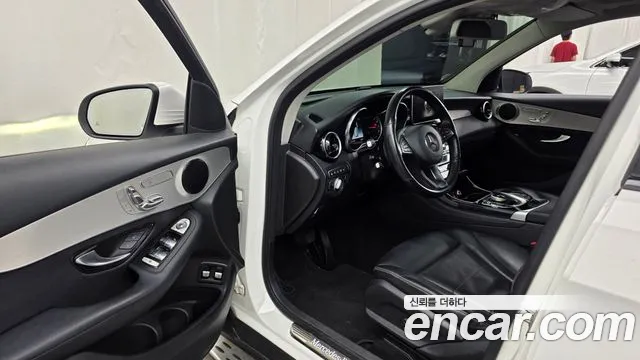 Mercedes-Benz GLC 2019 thumb 8